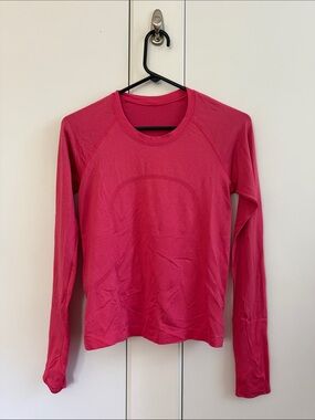 Long-sleeved shirt